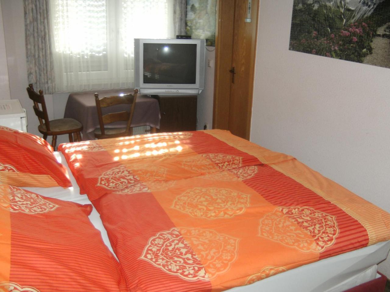 Monteurhotel Garni Alter Olper Hof Lindlar Exterior foto